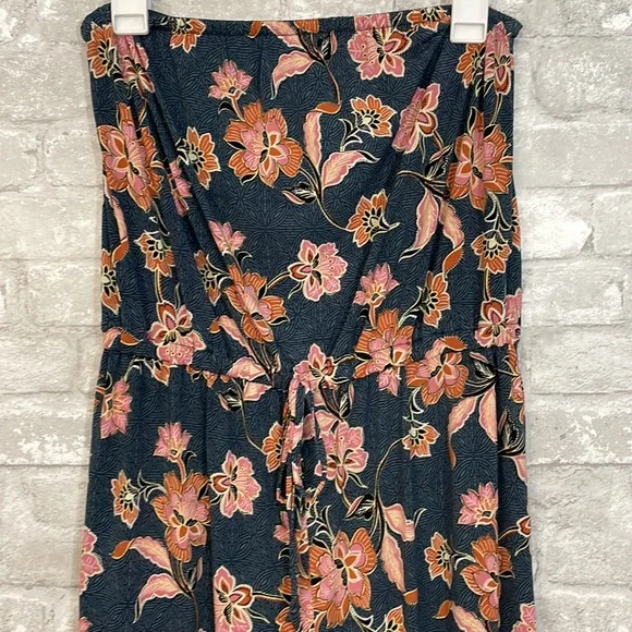 Maurices floral tube top jumpsuit - Picture 4 of 10